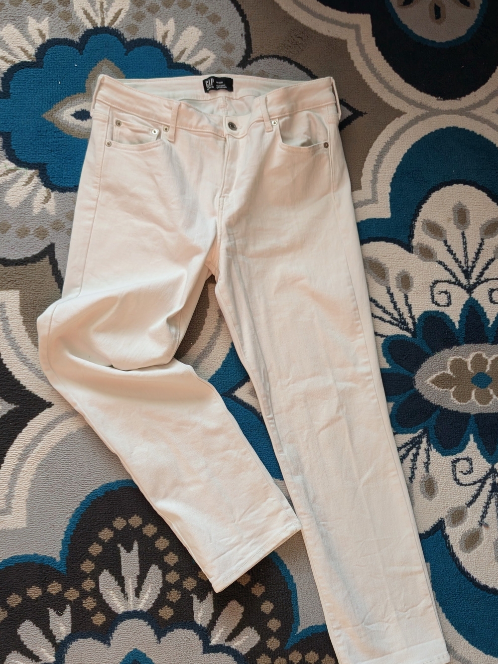 GAP White Skinny Jeans - High Rise